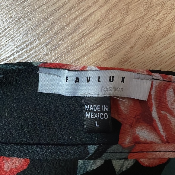 Black/Red Rose Patterned Romper - Picture 2 of 2